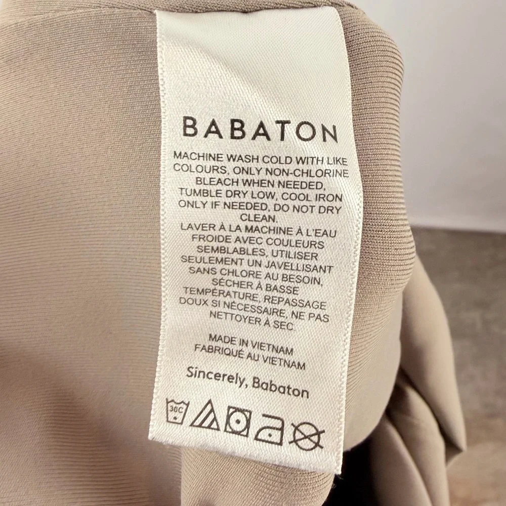 Babaton Contour Squareneck Longsleeve Romper in Stone Size Small‎